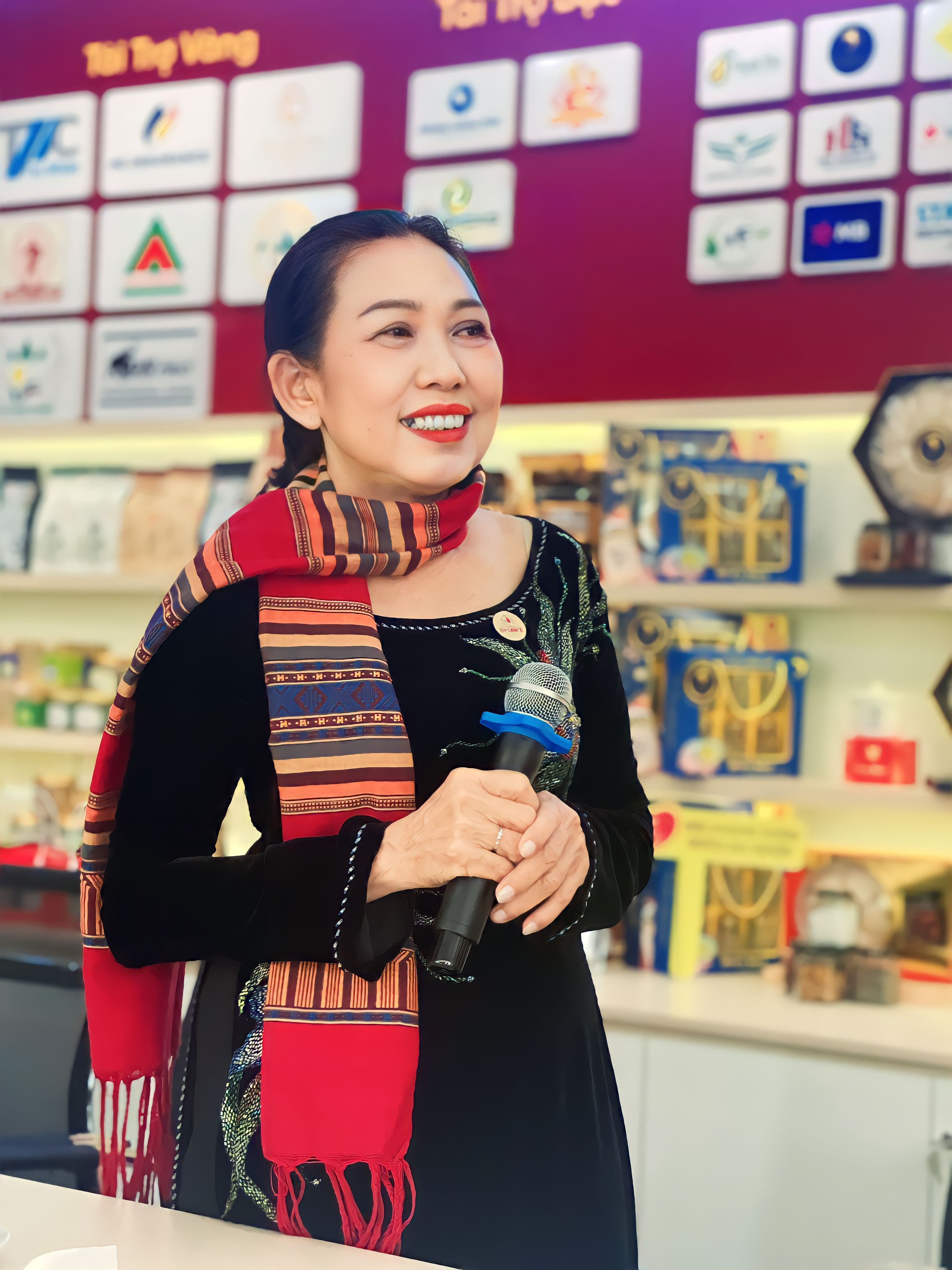 https://www.tvo24hvn.01062019.exdomain.net/hoi-doanh-nhan-tp-bmt-co-buoi-giao-luu-hop-tac-cung-hoi-nu-doanh-nhan-tp-bmt