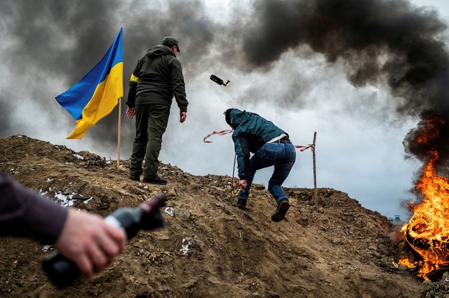 Một năm xung đột Nga - Ukraine: Đau thương không nói nên lời