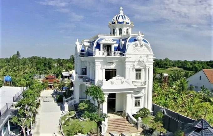 Biệt thự xây trái phép trên đất nông nghiệp