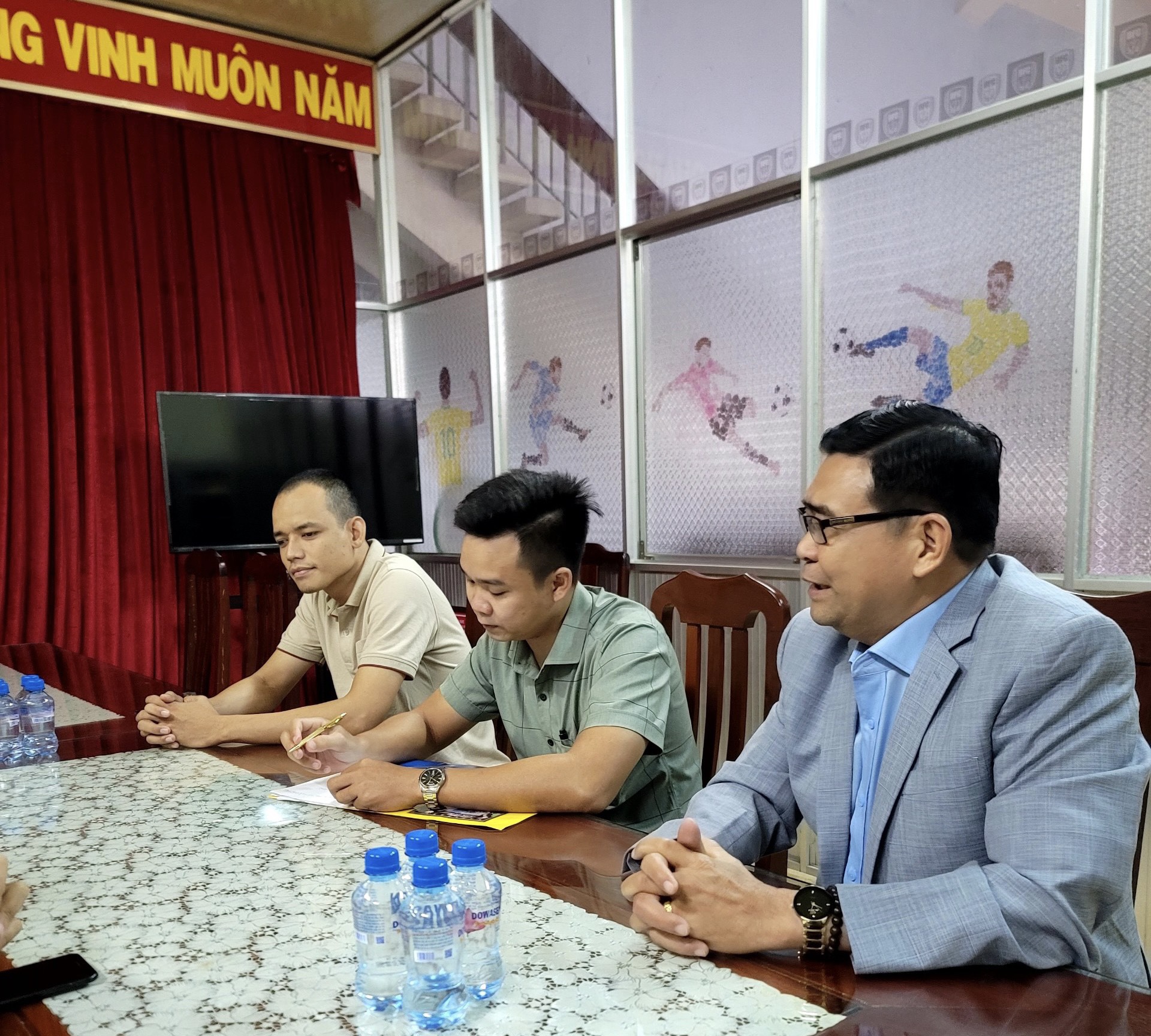 đại diện trường Nam Việt